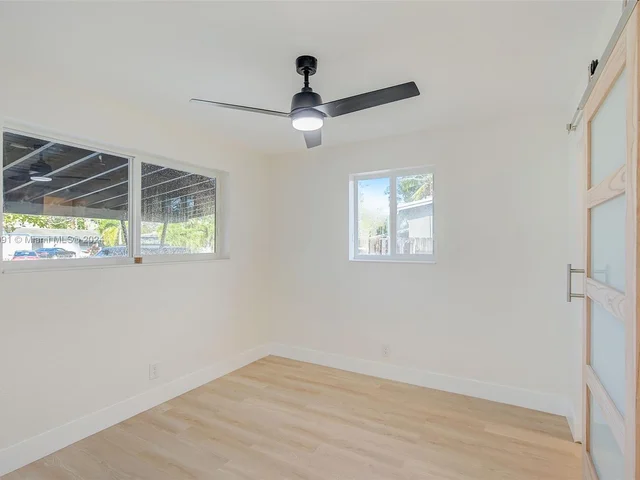 4130 NW 12th Ter, Oakland Park FL 33309