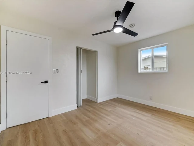 4130 NW 12th Ter, Oakland Park FL 33309