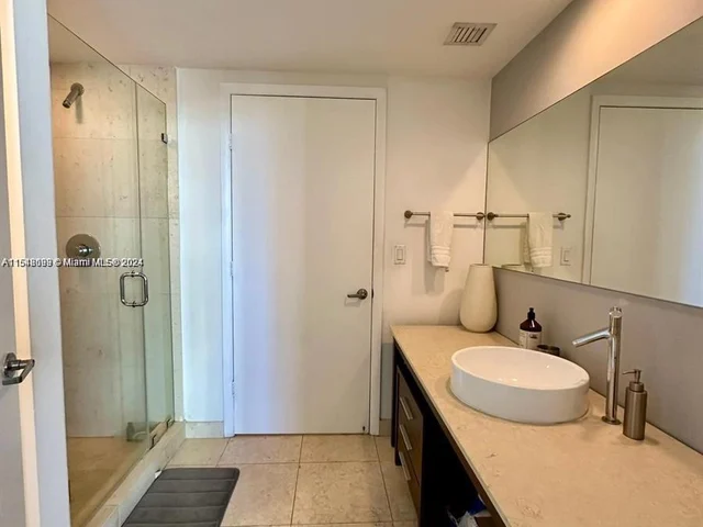 495 Brickell Ave # 520, Miami FL 33131