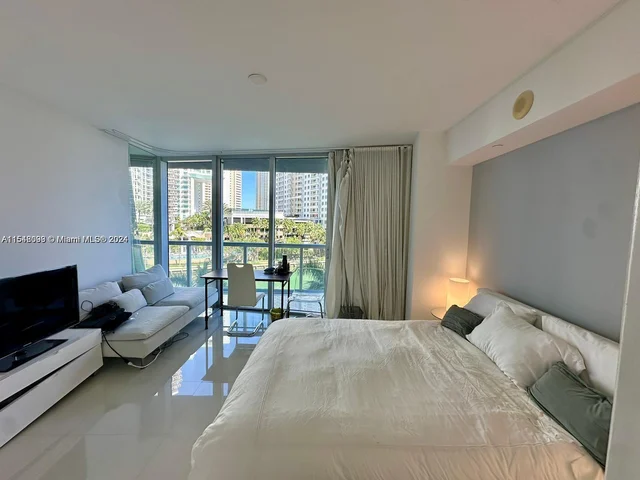495 Brickell Ave # 520, Miami FL 33131