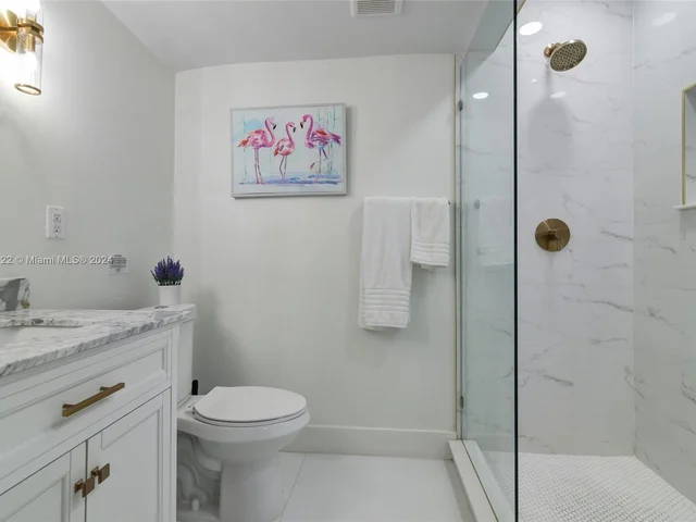 108 SE 11th Ave, Pompano Beach FL 33060