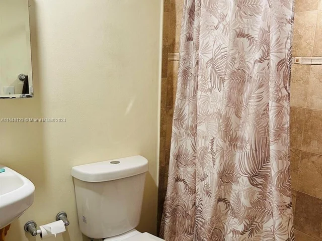 9365 Fontainebleau Blvd # E236, Miami FL 33172