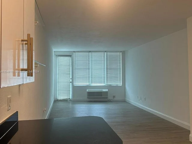 300 74th St # 17, Miami Beach FL 33141