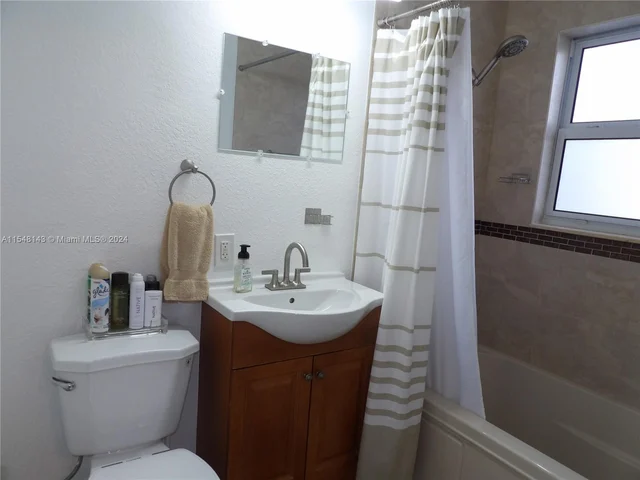 4400 NE 14th Ave # 4400, Pompano Beach FL 33064