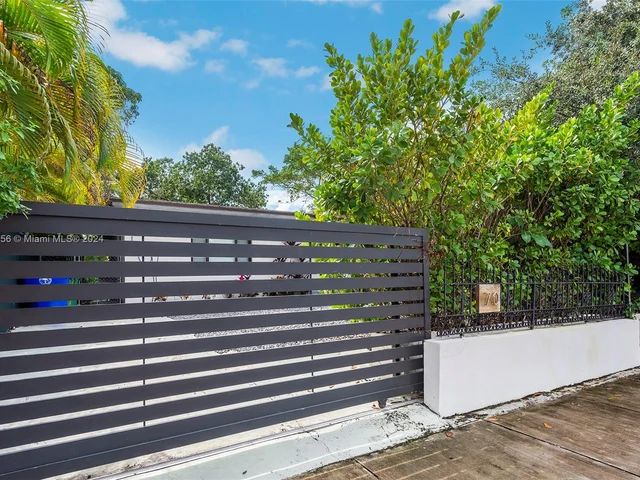 70 NW 47th Ter, Miami FL 33127