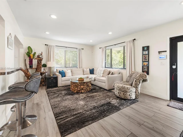 70 NW 47th Ter, Miami FL 33127