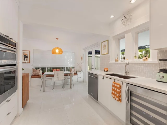 4131 El Prado Blvd, Miami FL 33133