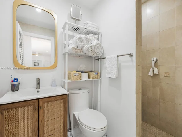 4131 El Prado Blvd, Miami FL 33133