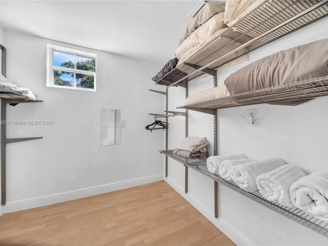 5947 NE 4th Ct, Miami FL 33137