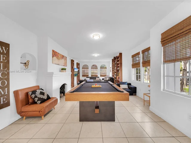 5947 NE 4th Ct, Miami FL 33137