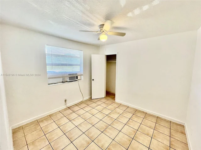 701 NW 7th Ave # 4, Hallandale Beach FL 33009