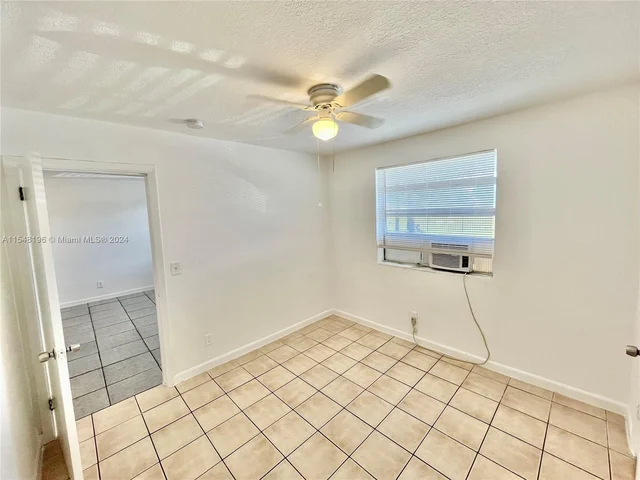 701 NW 7th Ave # 4, Hallandale Beach FL 33009