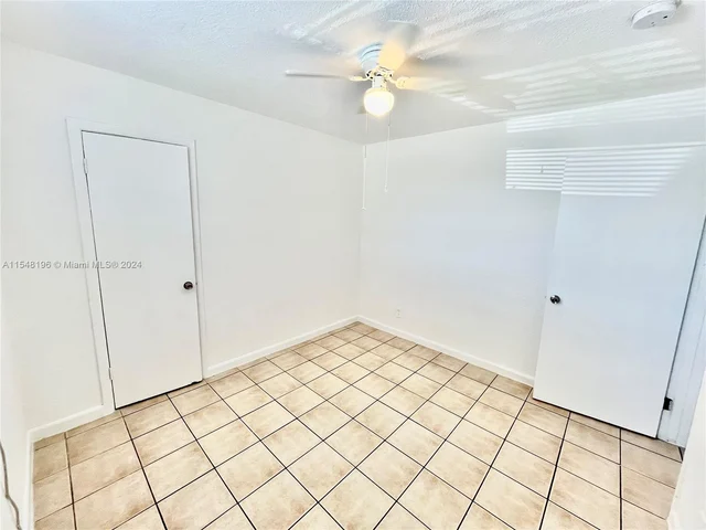 701 NW 7th Ave # 4, Hallandale Beach FL 33009