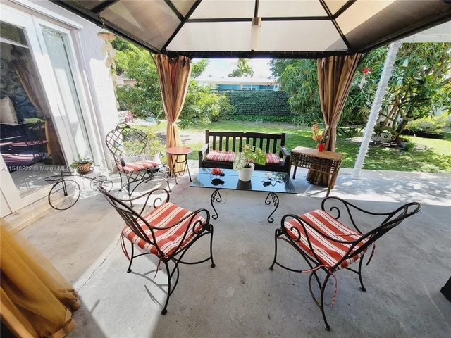 7832 Shalimar St, Miramar FL 33023