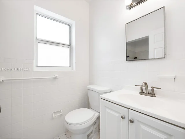 1956 Lincoln St # 5, Hollywood FL 33020