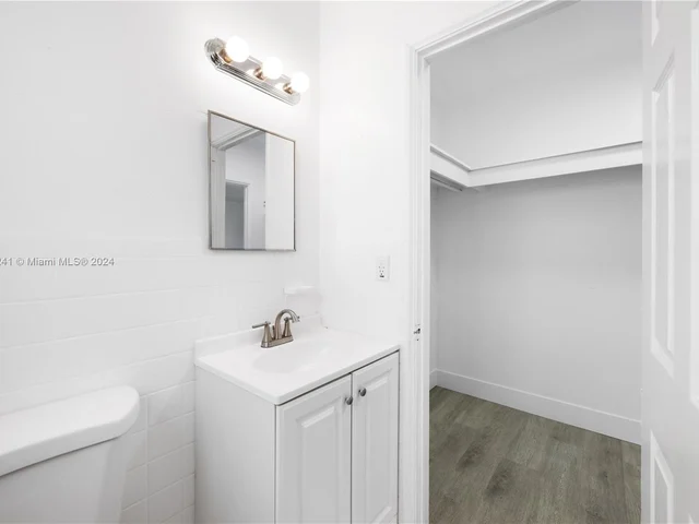 1956 Lincoln St # 5, Hollywood FL 33020