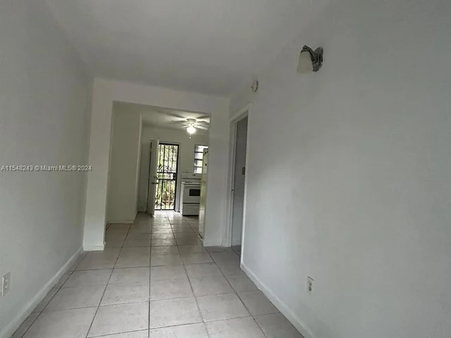 20 NW 71st St # 7, Miami FL 33150