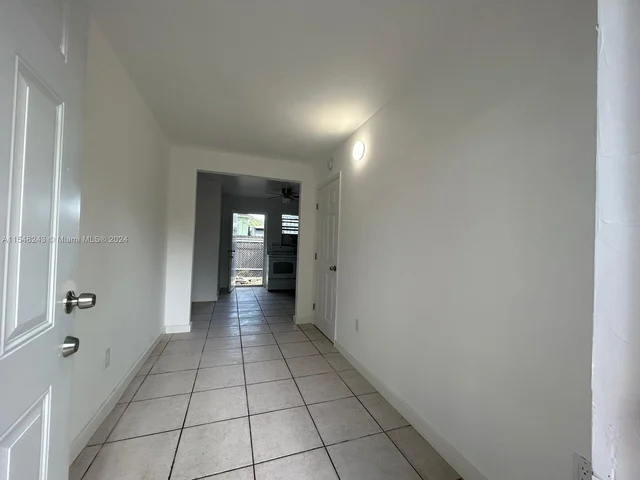 20 NW 71st St # 7, Miami FL 33150