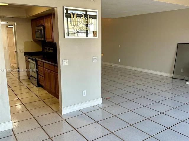 11265 NW 15th Pl, Pembroke Pines FL 33026