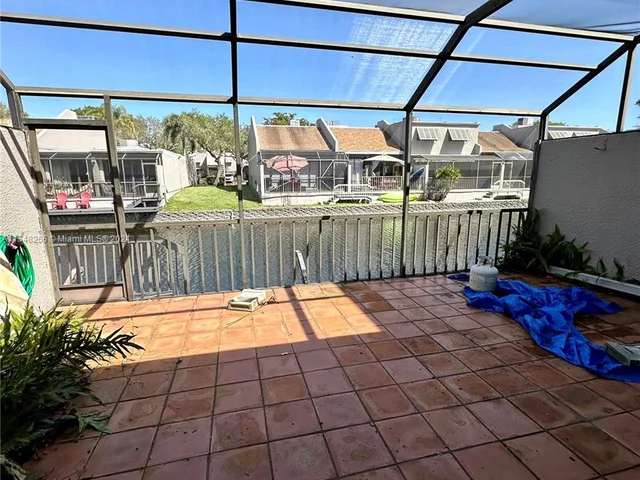 11265 NW 15th Pl, Pembroke Pines FL 33026