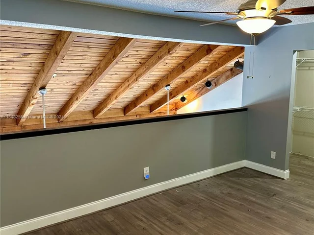 11265 NW 15th Pl, Pembroke Pines FL 33026