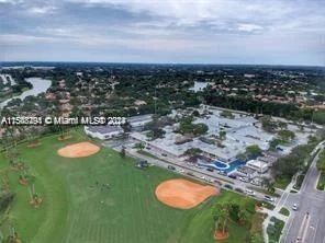 1614 Newport Ln, Weston FL 33326