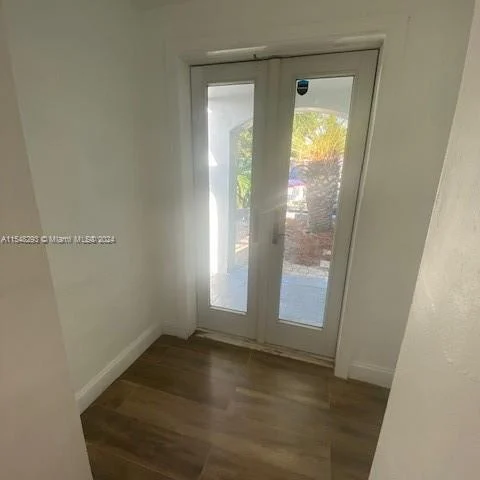 417 NW 14th Way, Fort Lauderdale FL 33311