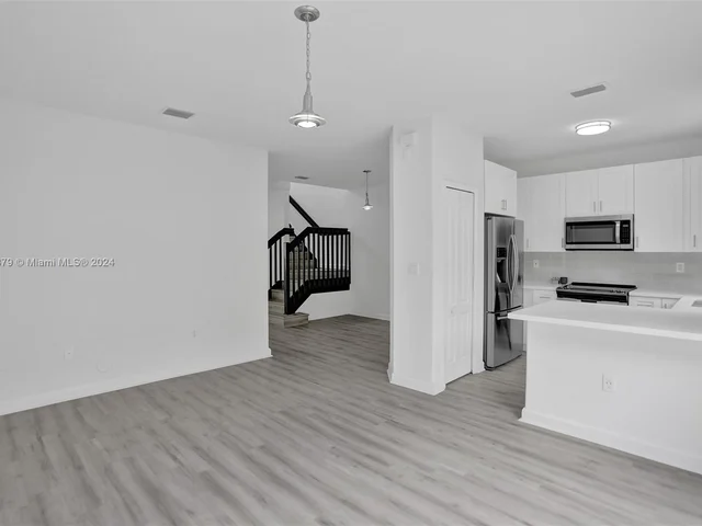 6902 NW 174th Ter # E103, Hialeah FL 33015