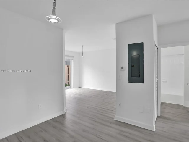 6902 NW 174th Ter # E103, Hialeah FL 33015