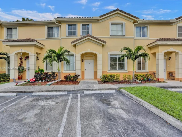 6902 NW 174th Ter # E103, Hialeah FL 33015