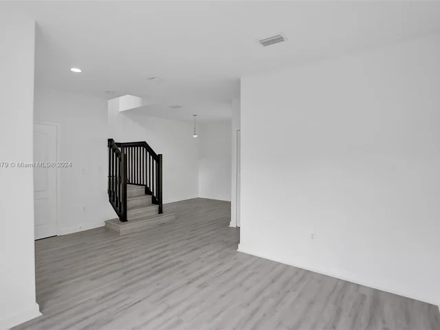 6902 NW 174th Ter # E103, Hialeah FL 33015