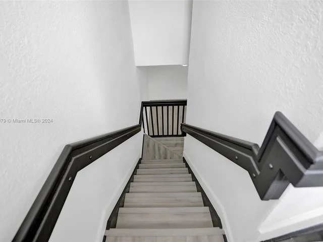 6902 NW 174th Ter # E103, Hialeah FL 33015