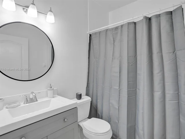 6902 NW 174th Ter # E103, Hialeah FL 33015