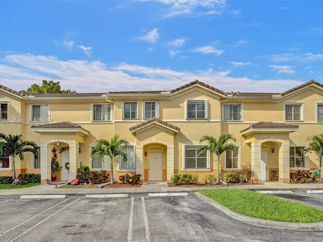 6902 NW 174th Ter # E103, Hialeah FL 33015