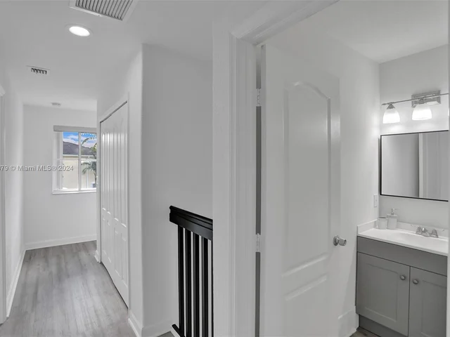 6902 NW 174th Ter # E103, Hialeah FL 33015