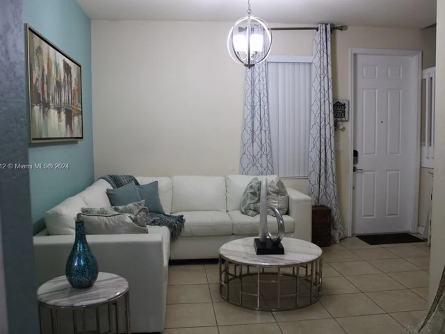 133 SE 28th Ter # 8, Homestead FL 33033