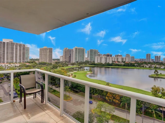 3625 N Country Club Dr # 1404, Aventura FL 33180