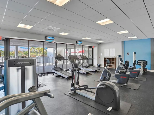 3625 N Country Club Dr # 1404, Aventura FL 33180