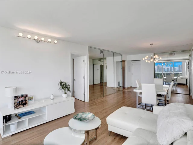 3625 N Country Club Dr # 1404, Aventura FL 33180