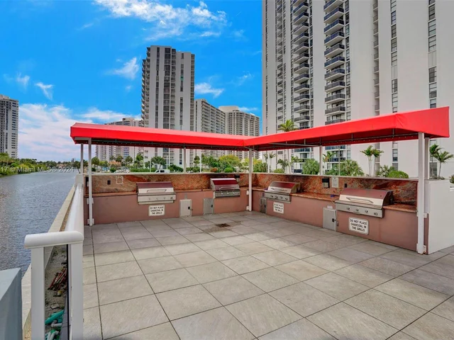 3625 N Country Club Dr # 1404, Aventura FL 33180