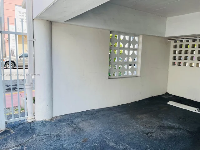 1420 Pennsylvania Ave # 309, Miami Beach FL 33139