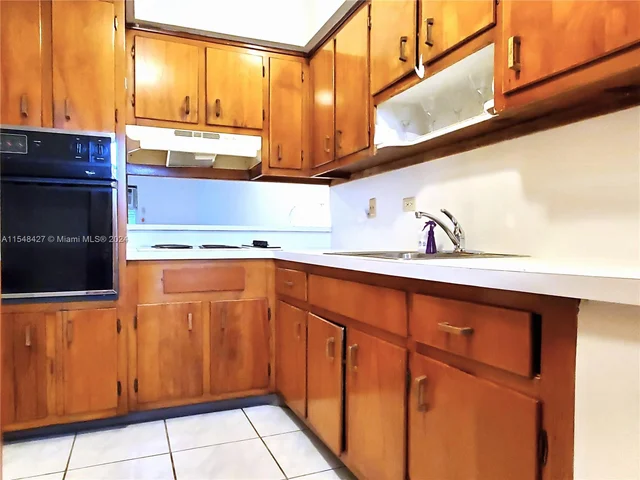 6580 Santona St # A26, Coral Gables FL 33146