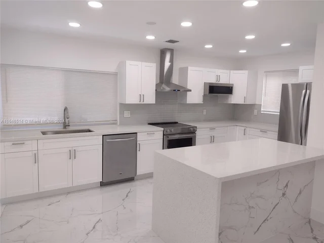 1326 Arthur St, Hollywood FL 33019