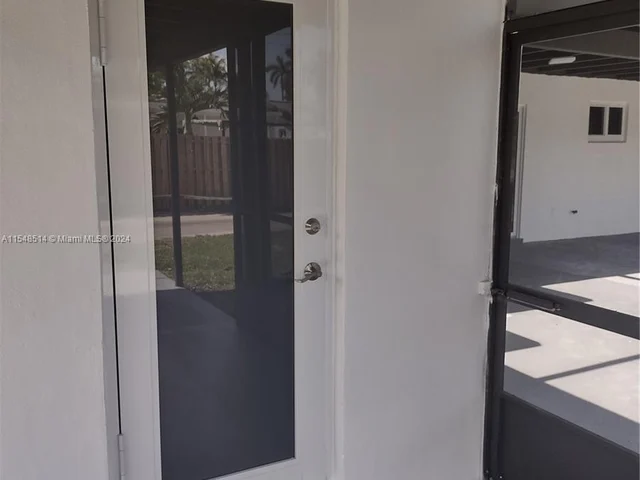 1326 Arthur St, Hollywood FL 33019