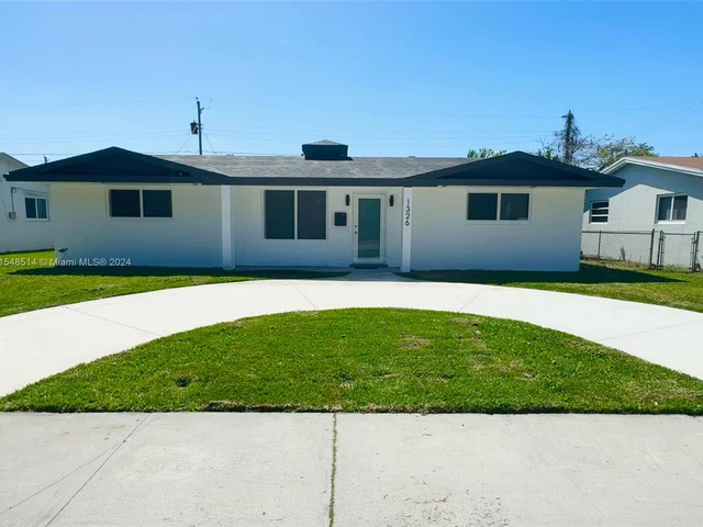 1326 Arthur St, Hollywood FL 33019