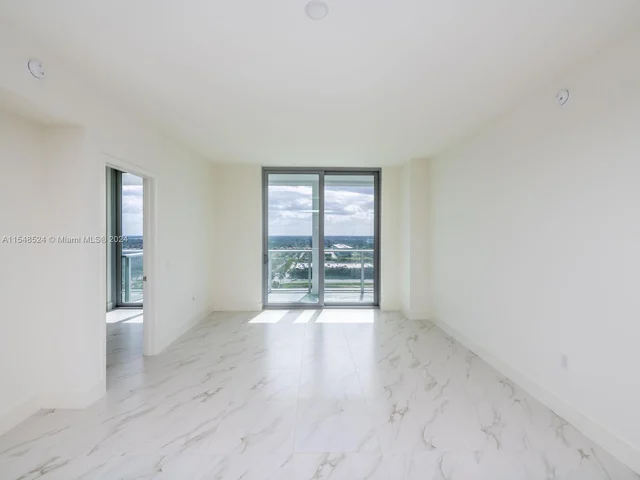 2000 Metropica Way # 2007, Sunrise FL 33323