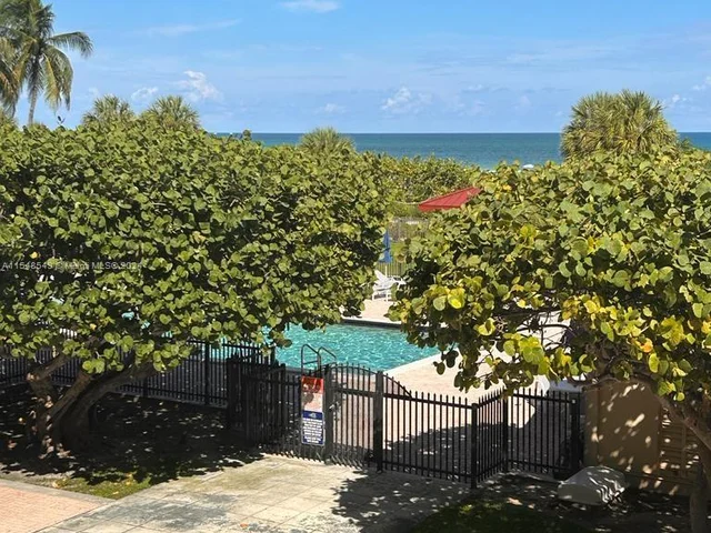 2555 Collins Ave # 307, Miami Beach FL 33140