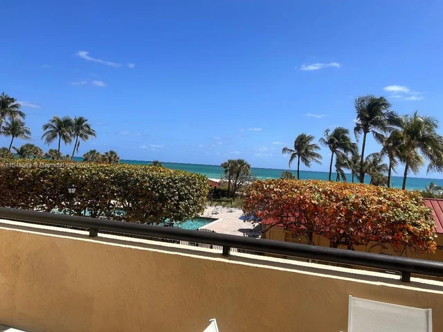 2555 Collins Ave # 307, Miami Beach FL 33140