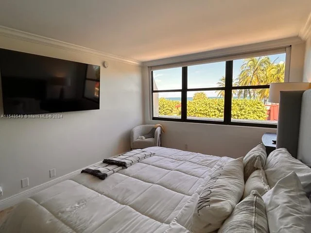 2555 Collins Ave # 307, Miami Beach FL 33140