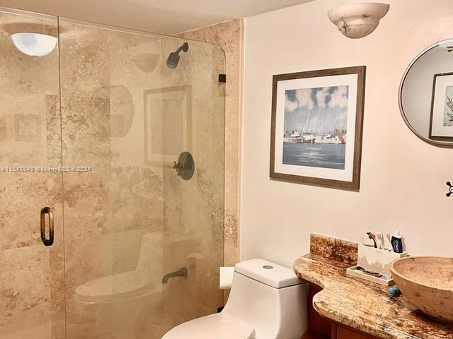 2555 Collins Ave # 307, Miami Beach FL 33140